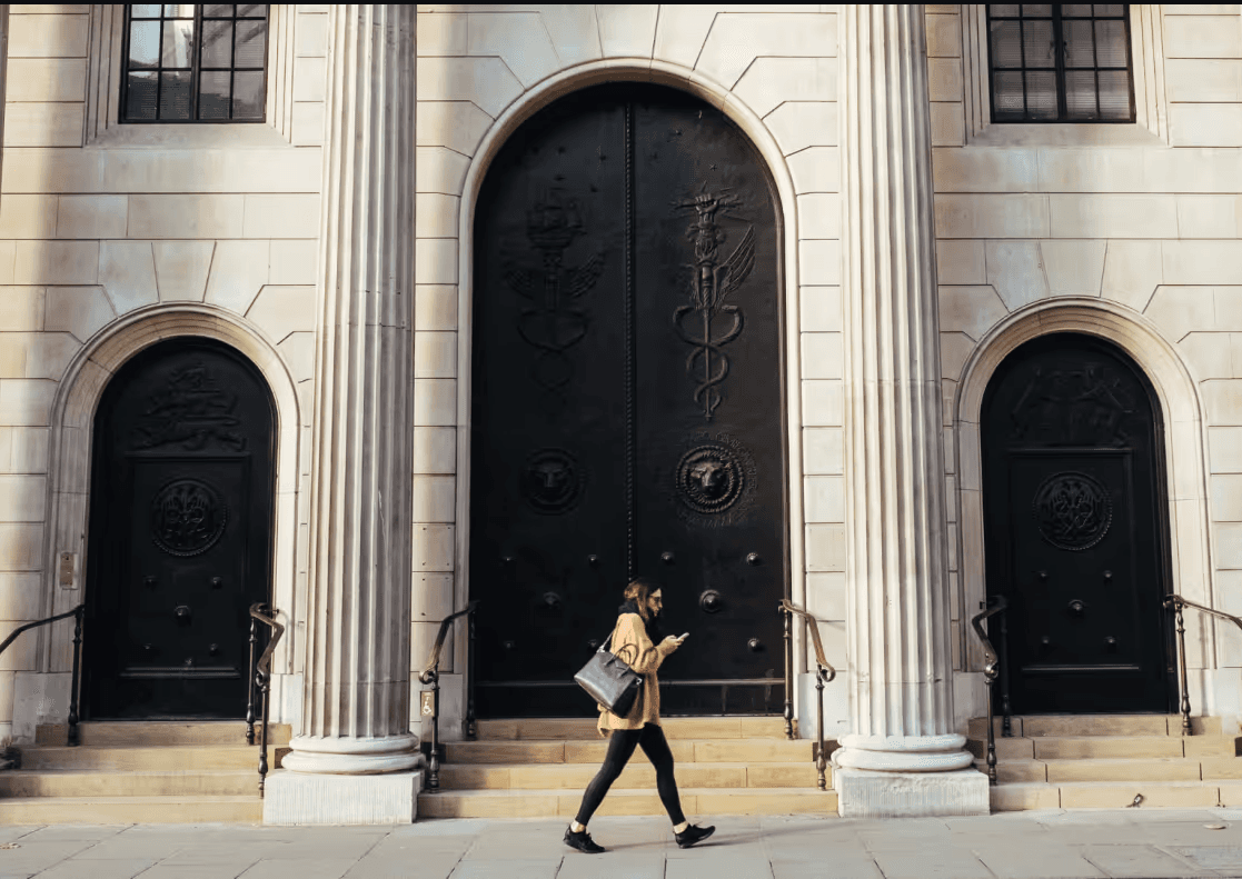 Investing in private equity - opportunities and risks